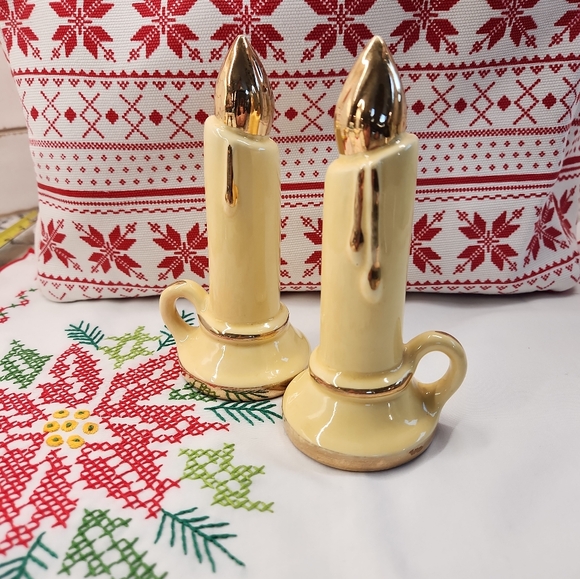 Vtg Salt & Pepper Shakers - Picture 2 of 10